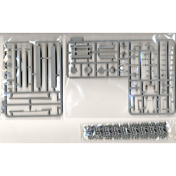 AMX-13/75 SS11 ATGM French Light Tank  1/35 Takom 2038