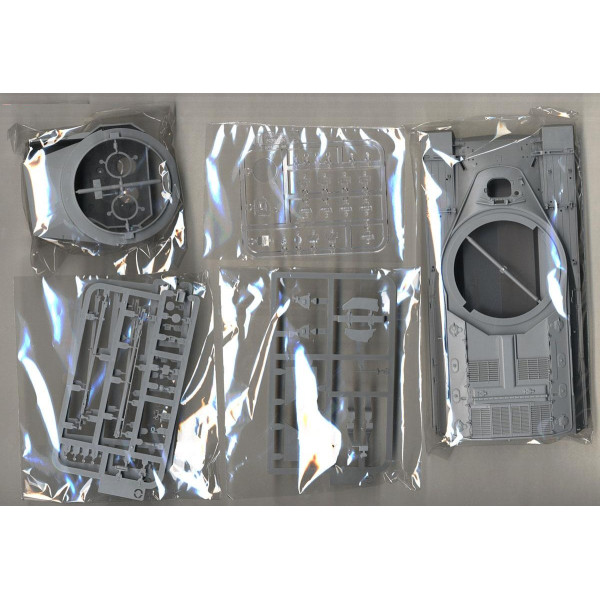 British Air-defense Weapon system  1/35 Takom 2039