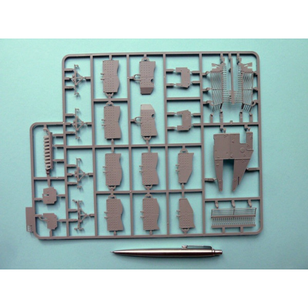  Israeli MBT Merkava Mk.2b  1/35 Takom 2080