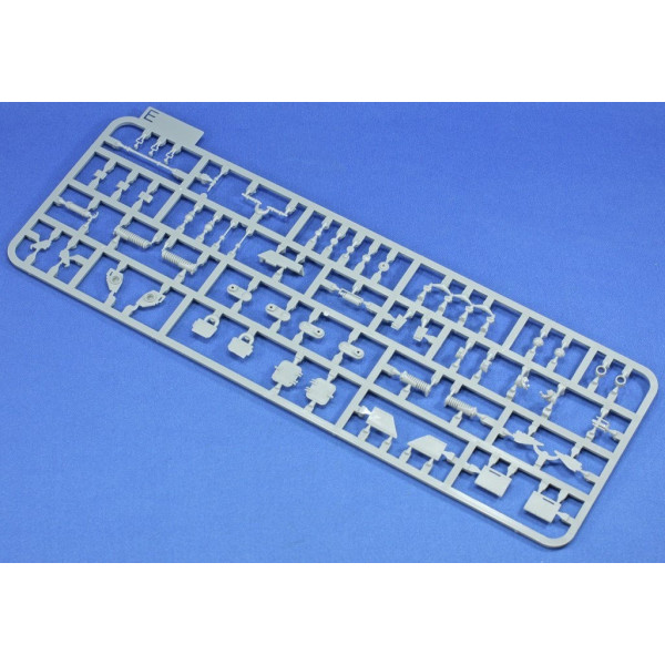 French Light Armored Car AML-60  1/35 Takom 2084