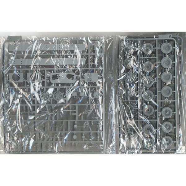 Pzkpfwg.V Panther A Late 2 In 1 [Sd.Kfz.171/268] 1/35 Takom 2176