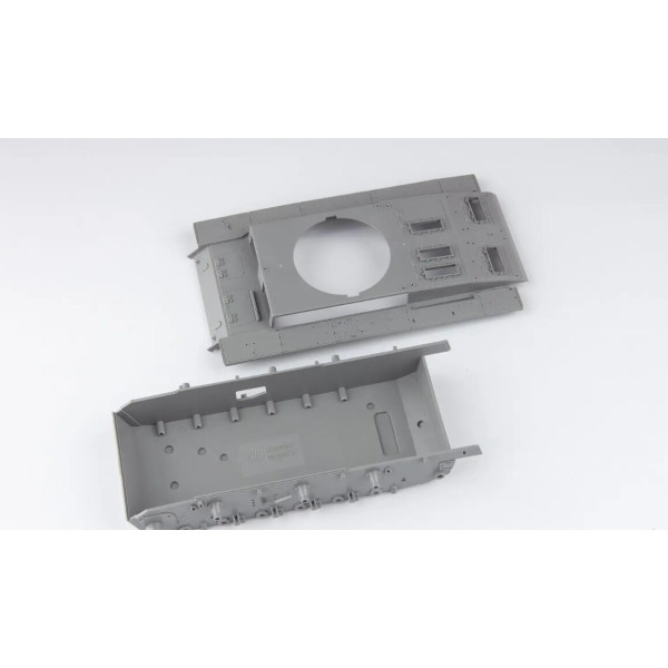 Pz.Kpfw.III Ausf.N on winter tracks 1/35 Takom 8011