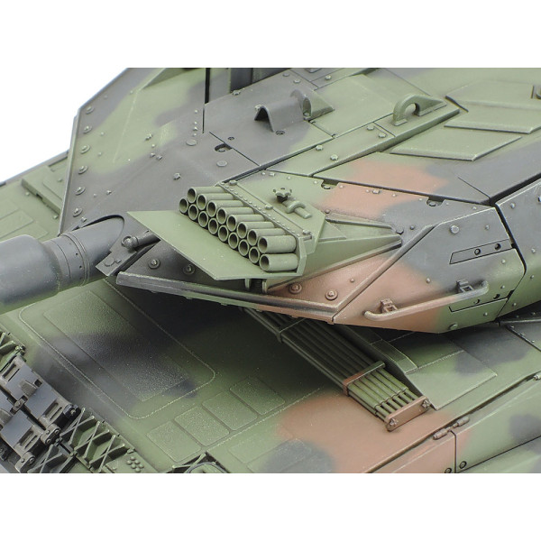 German tank Leopard 2 A6 (Plastic model kit) 1/35 Tamiya 35271