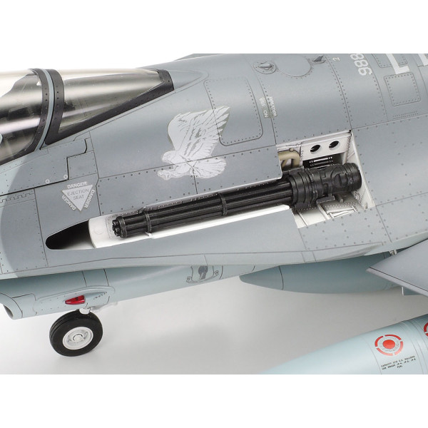 Збірна модель - Американський винищувач F-16 Fighting Falcon 1/32 Tamiya 60315