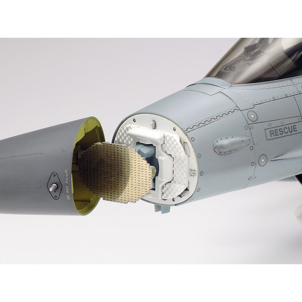 Збірна модель - Американський винищувач F-16 Fighting Falcon 1/32 Tamiya 60315