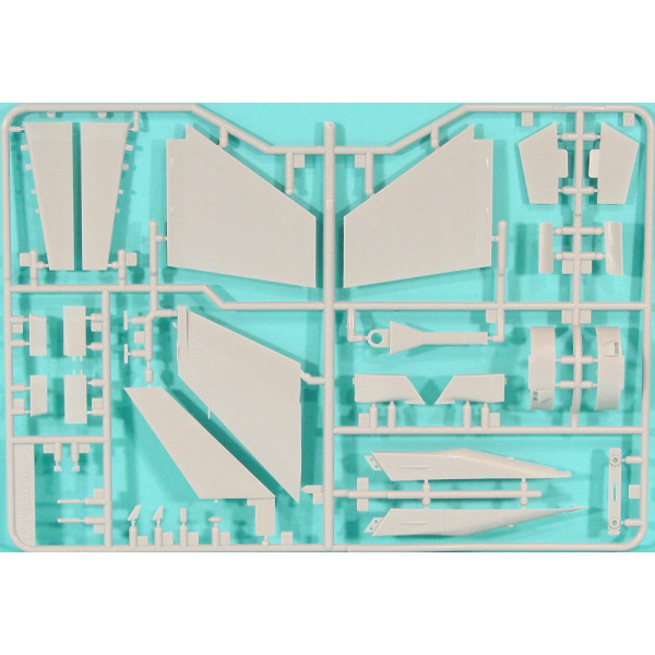 Lockheed Martin F-16CJ (Block 50) Fighting Falcon 1/48 Tamiya 61098