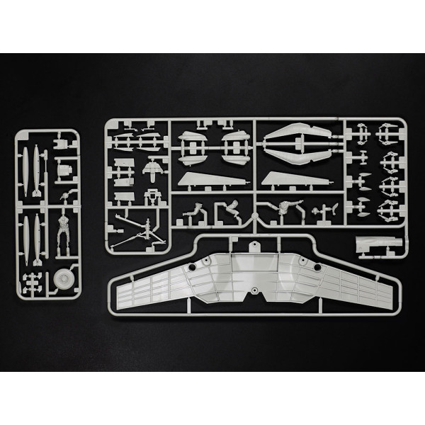 F-14A Tomcat (пізній) з фігурами  - американський винищувач   1/48 Tamiya 61122