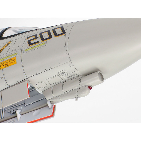 F-14A Tomcat (пізній) з фігурами  - американський винищувач   1/48 Tamiya 61122