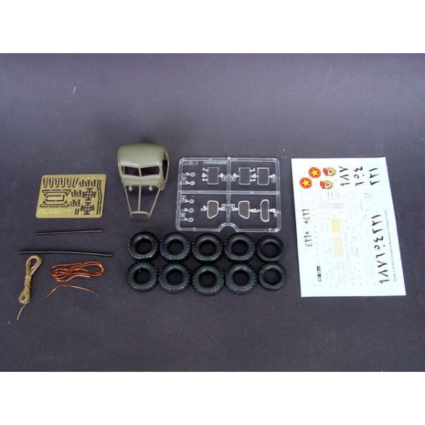 ЗІЛ 157 з ракетою С-75 (SAM-2) 1/35 Trumpeter 00204