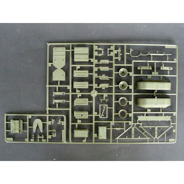 ЗІЛ 157 з ракетою С-75 (SAM-2) 1/35 Trumpeter 00204