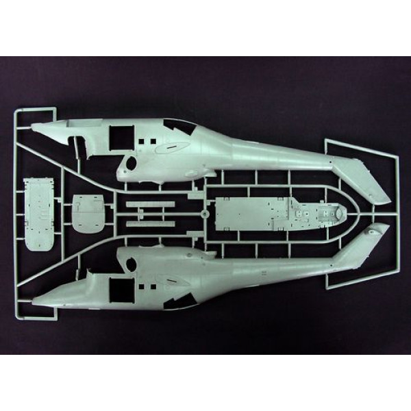 Helicopter - Mil Mi-24V Hind-E  1/35 Trumpeter  05103