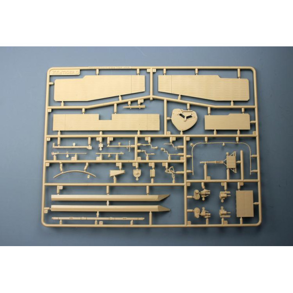 Leopard II Revolution II German MBT 1/35 Tiger Model 4628