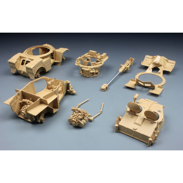 PANHARD AML-90 1/35 Tiger Model  4635