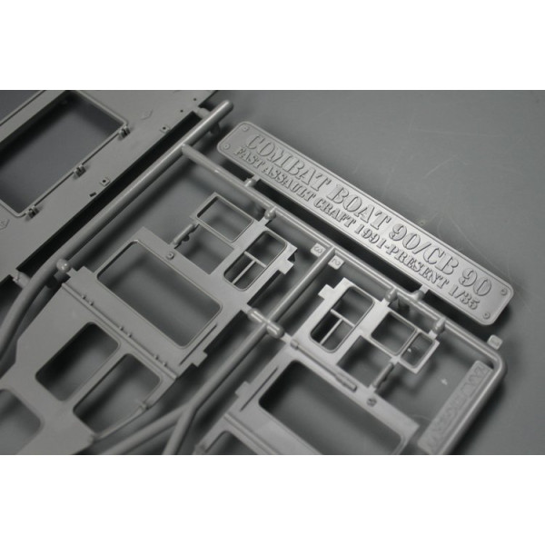 CB 90/Combat Boat 90 1/35 Tiger Model 6293