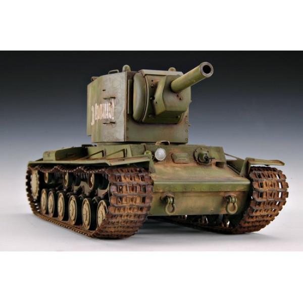 КВ-2 радянський важкий танк 1/35 Trumpeter 00312
