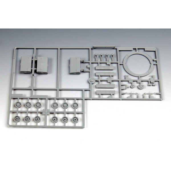 КВ-2 радянський важкий танк 1/35 Trumpeter 00312