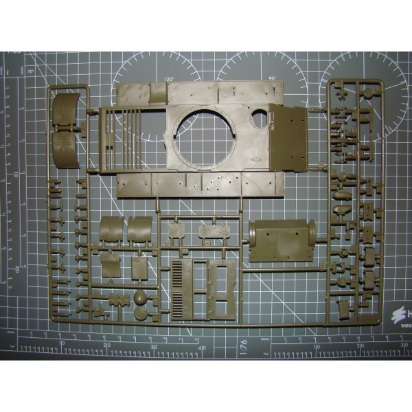 Т-54Б радянський танк 1/35 Trumpeter 00338