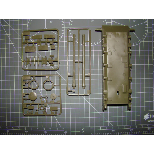 Т-54Б радянський танк 1/35 Trumpeter 00338