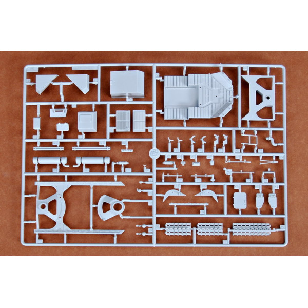German 12.8cm Selbstfahrlafette L/61 “Sturer Emil” 1/35 Trumpeter 00350