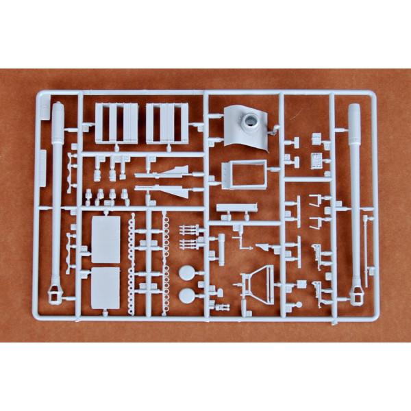German 12.8cm Selbstfahrlafette L/61 “Sturer Emil” 1/35 Trumpeter 00350