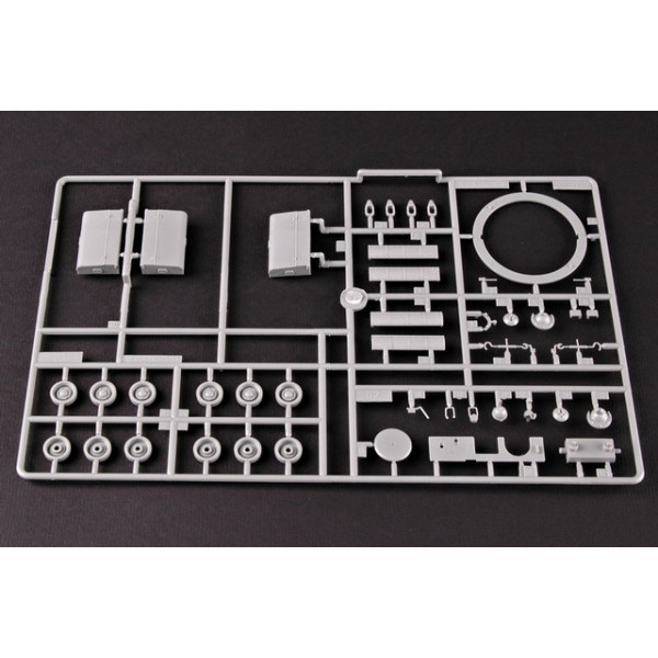  Russian KV-1 model 1941  1/35 Trumpeter 00356