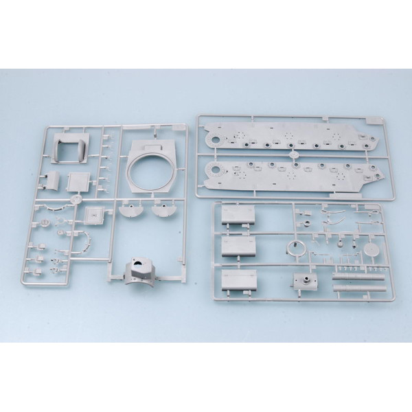 Німецький трофейний танк КВ-2 (KFZ 754) 1/35 Trumpeter 00367