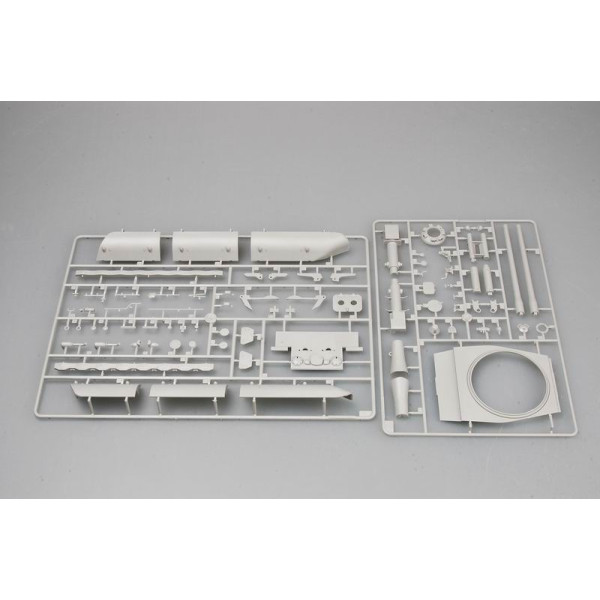 E-100 німецький надважкий танк 1/35 Trumpeter 00384