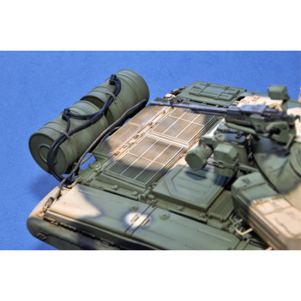 Російський T-72Б БBT 1/16 Trumpeter 00924