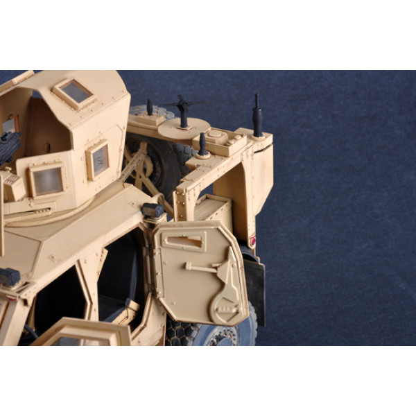 Американський бронеавтомобіль M-ATV MRAP 1/16 Trumpeter 00930