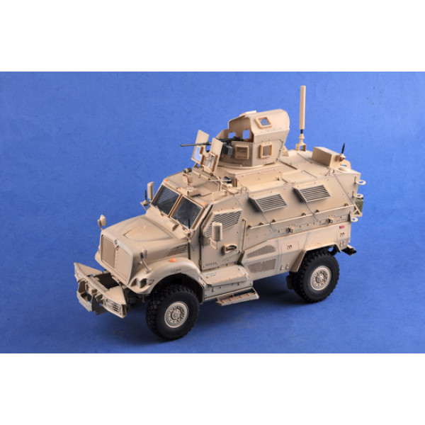 Американська протимінна машина MaxxPro Ambush Vehicle 1/16 Trumpeter 00931