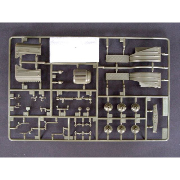 ZIL-157 6 × 6 Military truck 1/35 Trumpeter 01001