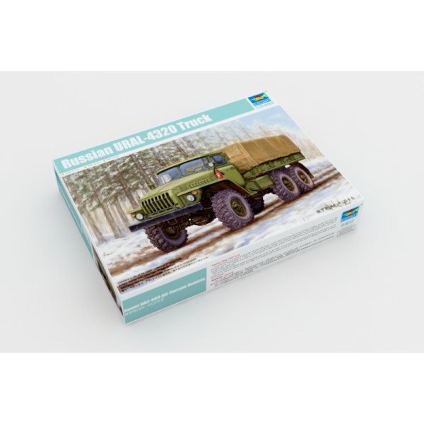 Урал-4320 радянський / російський військова вантажівка 1/35 Trumpeter 01012