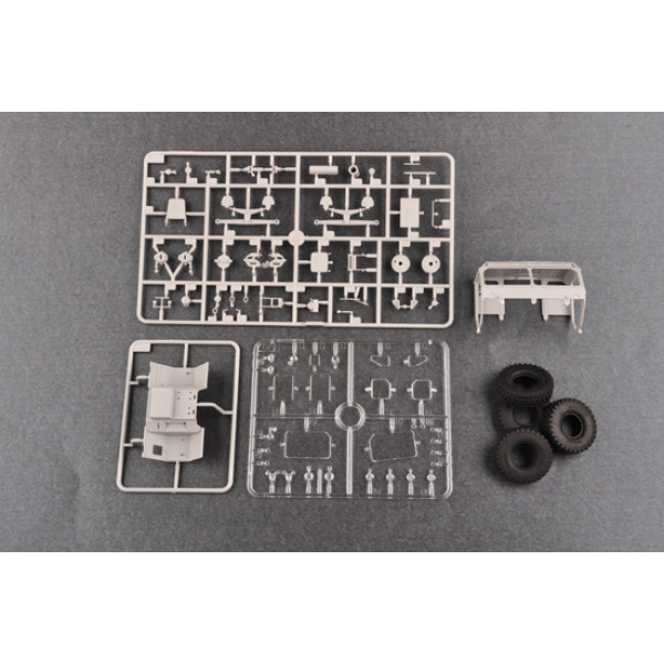 HEMTT M983 Tractor американський тягач 1/35 Trumpeter 01021