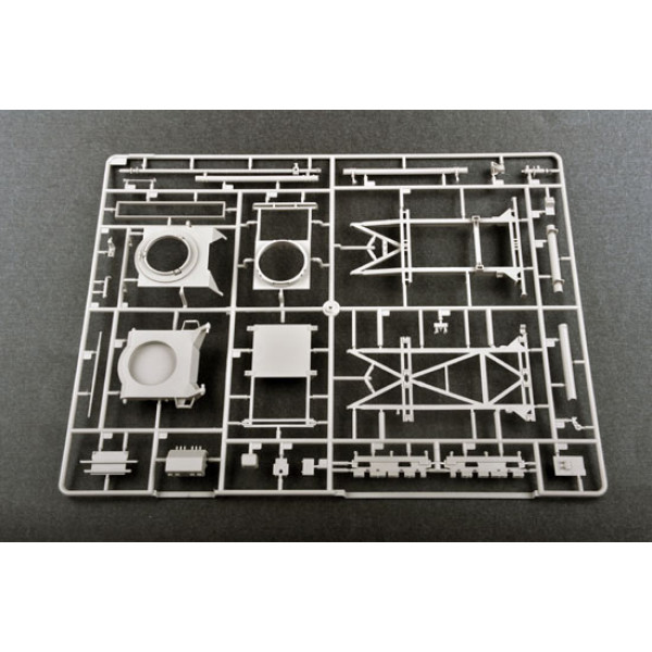 American missile system MIM-104F Patriot (PAC-3) 1/35 Trumpeter 01040