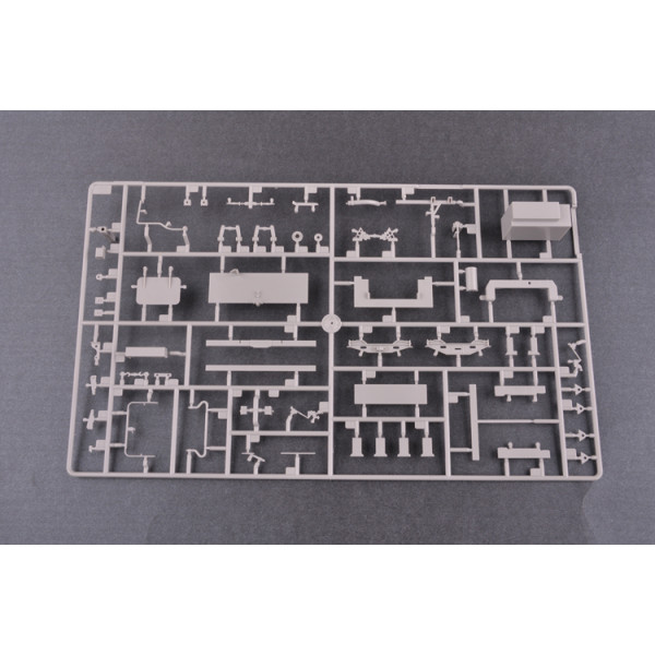 M142 High Mobility Artillery Rocket System (HIMARS) 1/35 Trumpeter 01041