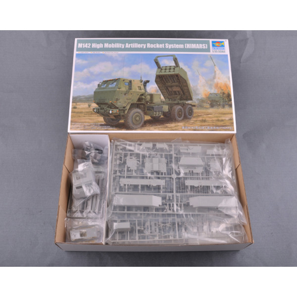 M142 High Mobility Artillery Rocket System (HIMARS) 1/35 Trumpeter 01041