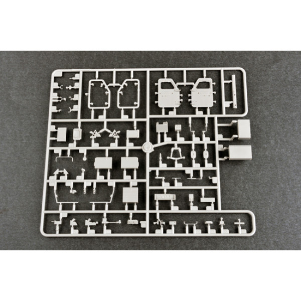 Реактивна система залпового вогню M270/A1 1/35 Trumpeter 01049