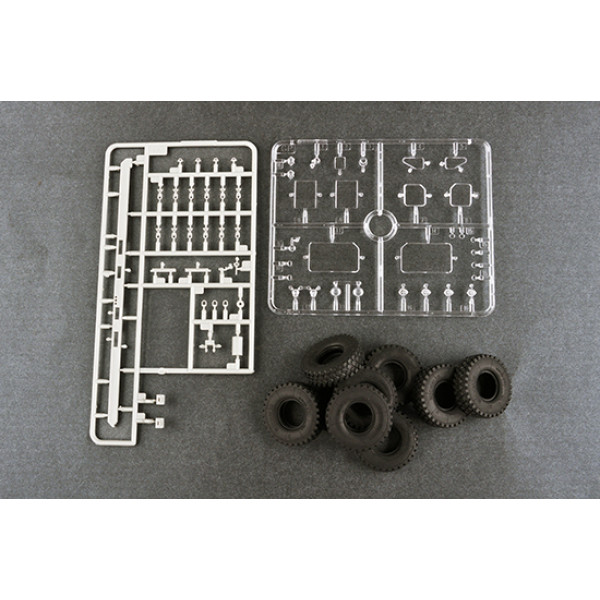 M1120 heavy-duty high-mobility tactical truck (material carrying system)  1/35 Trumpeter  01053