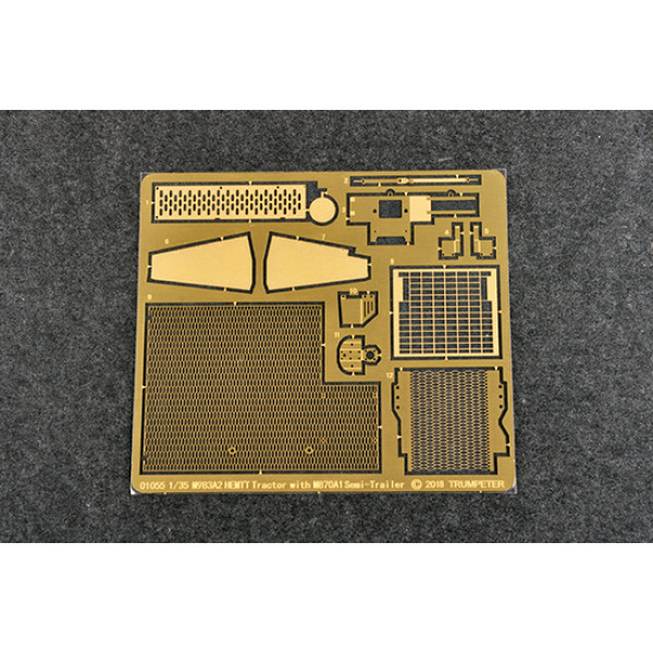 M983A2 буксировочний напівпричіп з вантажівкою M870A1  1/35 Trumpeter 01055