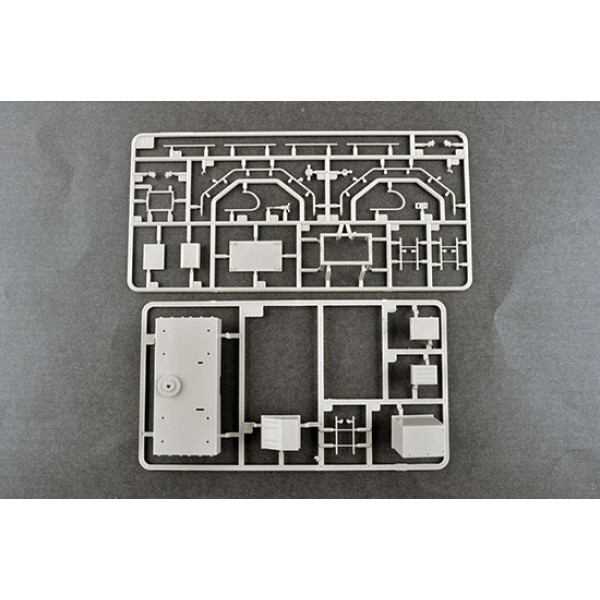 40N6 of 51P6A TEL S-400 1/35 Trumpeter 01057