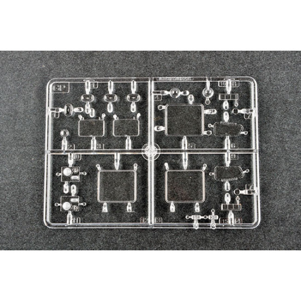 40N6 of 51P6A TEL S-400 1/35 Trumpeter 01057