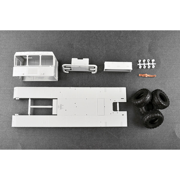 Ураган-1М 9А53 багатоцільова ракетна установка 1/35 Trumpeter 01068