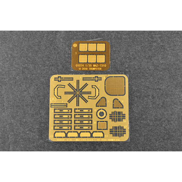 AA-60 (7310) model 160.01 ARFF 1/35 Trumpeter 01074