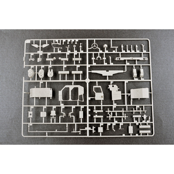AA-60 (7310) model 160.01 ARFF 1/35 Trumpeter 01074