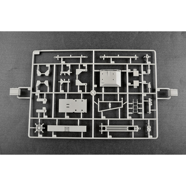  KET-T Recovery Vehicle based on the MAZ-537 1/35 Trumpeter  01079