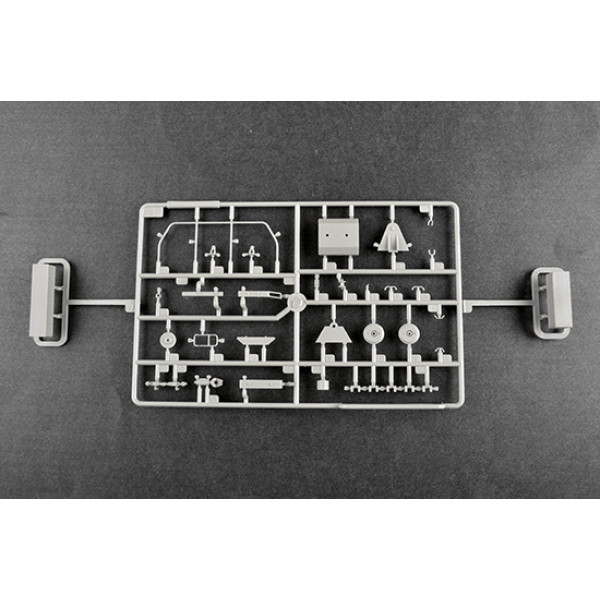  KET-T Recovery Vehicle based on the MAZ-537 1/35 Trumpeter  01079