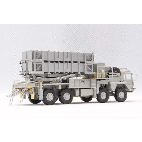 German KAT-1A1 Patriot missile launcher 1/35 Trumpeter 01088
