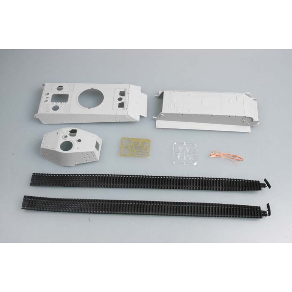 German E-75 (75-100 tons)/Standardpanzer 1/35 Trumpeter  01538