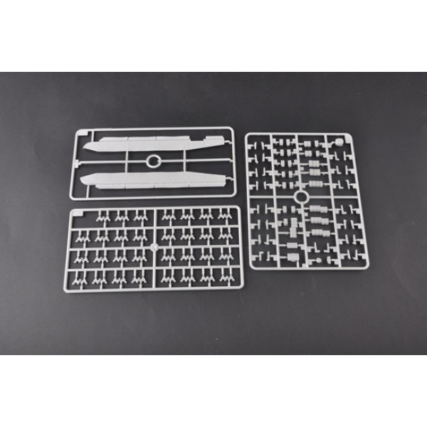 Радянський середній танк T-62 ERA (мод.1962) 1/35 Trumpeter 01555