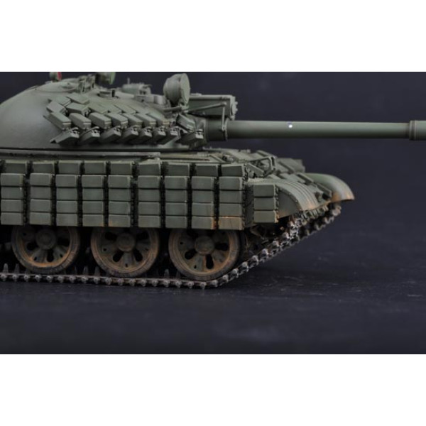 Радянський середній танк T-62 ERA (мод.1962) 1/35 Trumpeter 01555